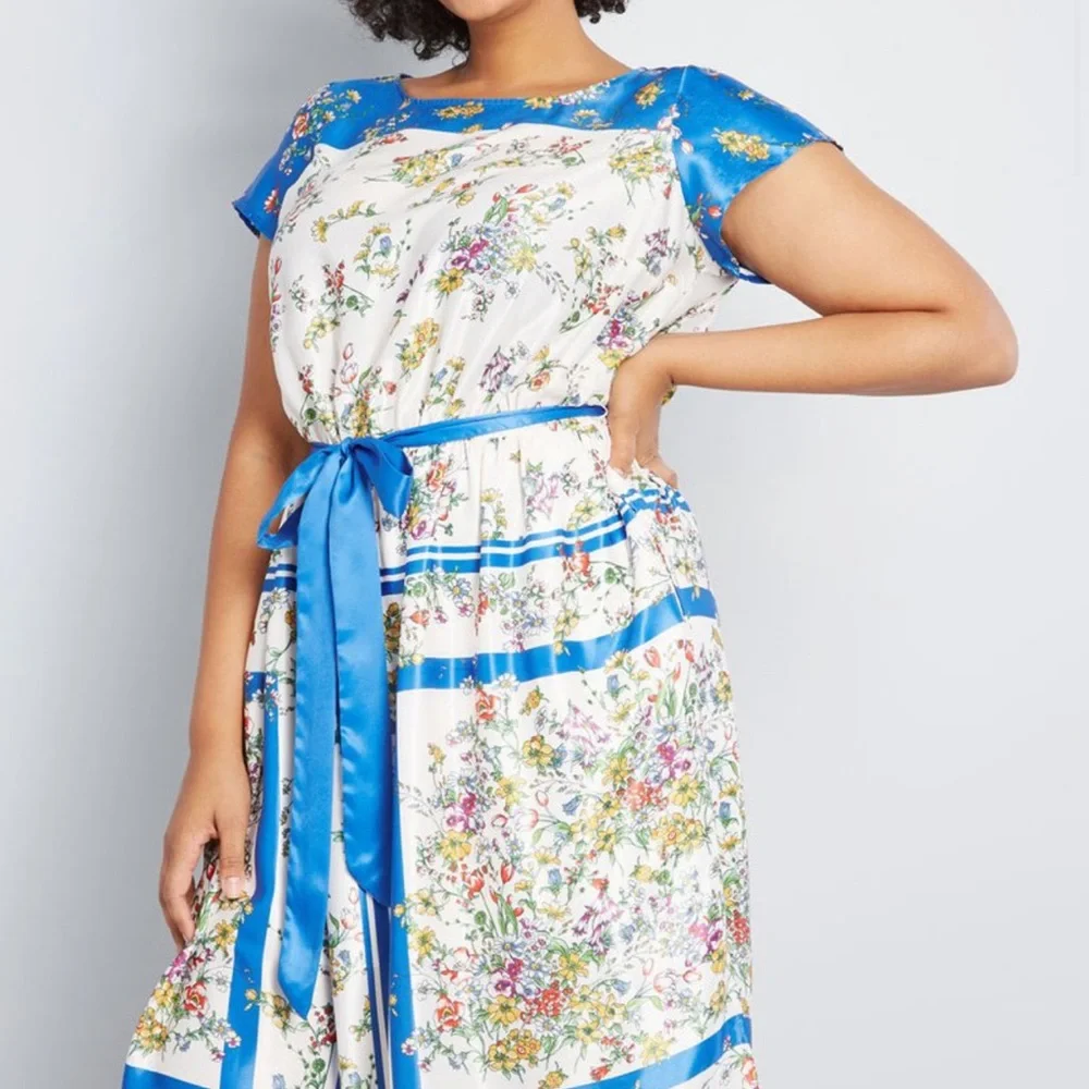 ModCloth Sunlit Reverie Floral Dress Size Medium - Picture 3 of 7